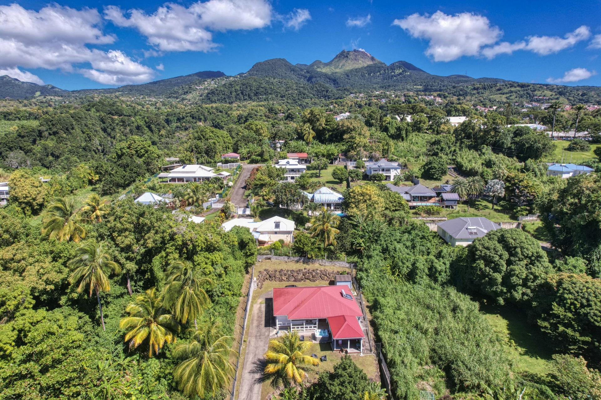 2.Location villa jacuzzi Saint Claude Guadeloupe_vue d'ensemble